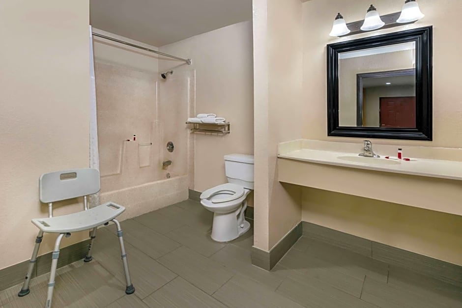 Super 8 by Wyndham Austin University/Downtown Area