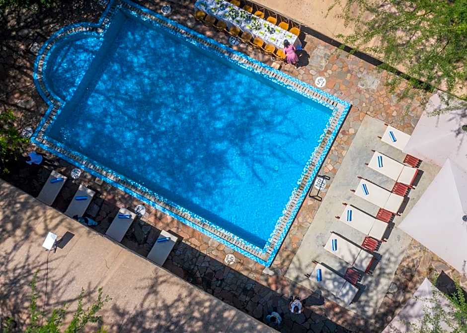 PrideInn Mara Camp & Cottages