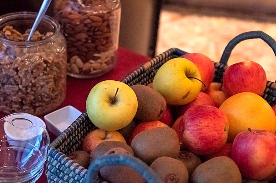 Dado Hotel International