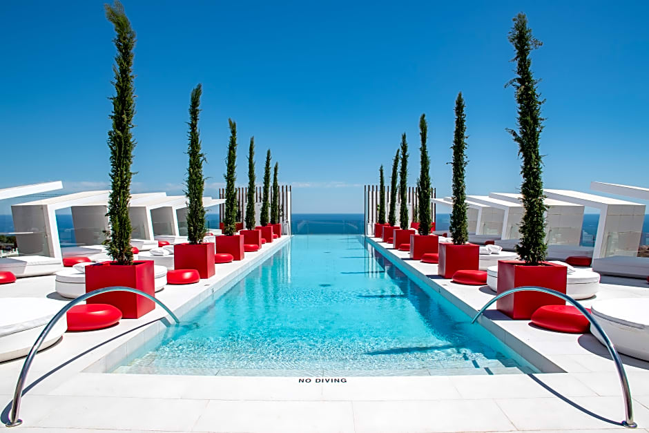 Leiro Suites At Higueron Hotel