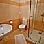 Hotel Bohemians