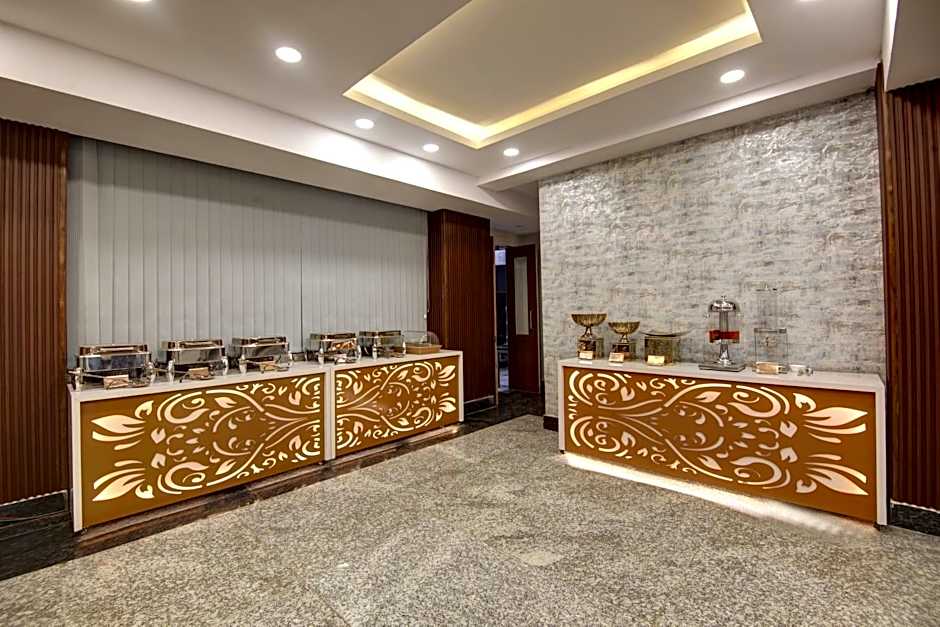 Hotel La Mirage Noida