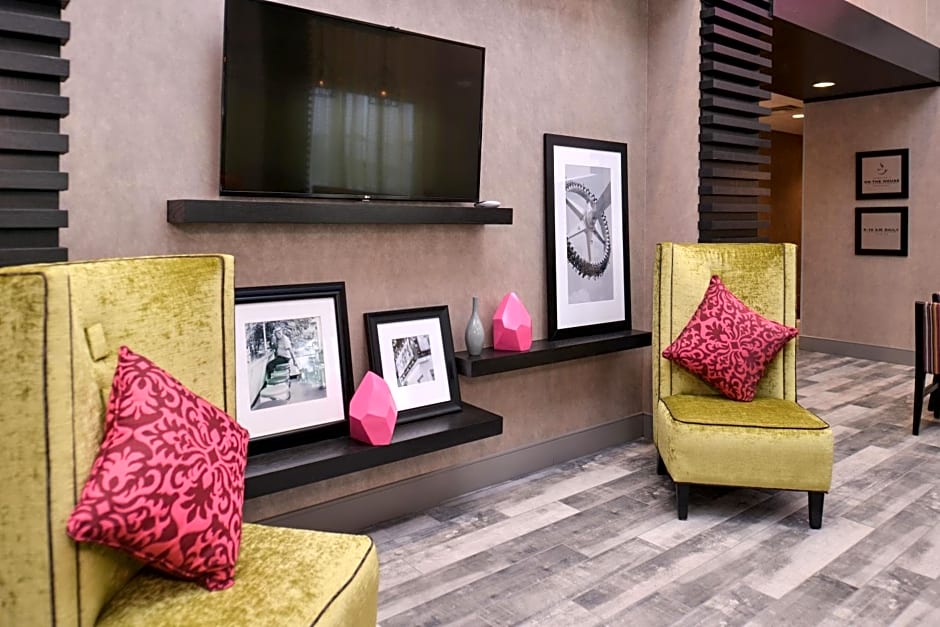 Hampton Inn and Suites Ames, IA