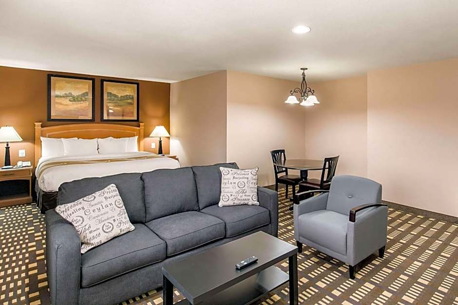 Quality Inn & Suites Plano