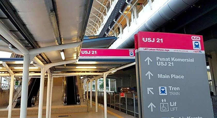 DE GLORY HOTEL USJ 21