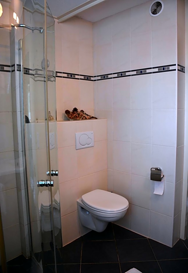 Mango House Homestay