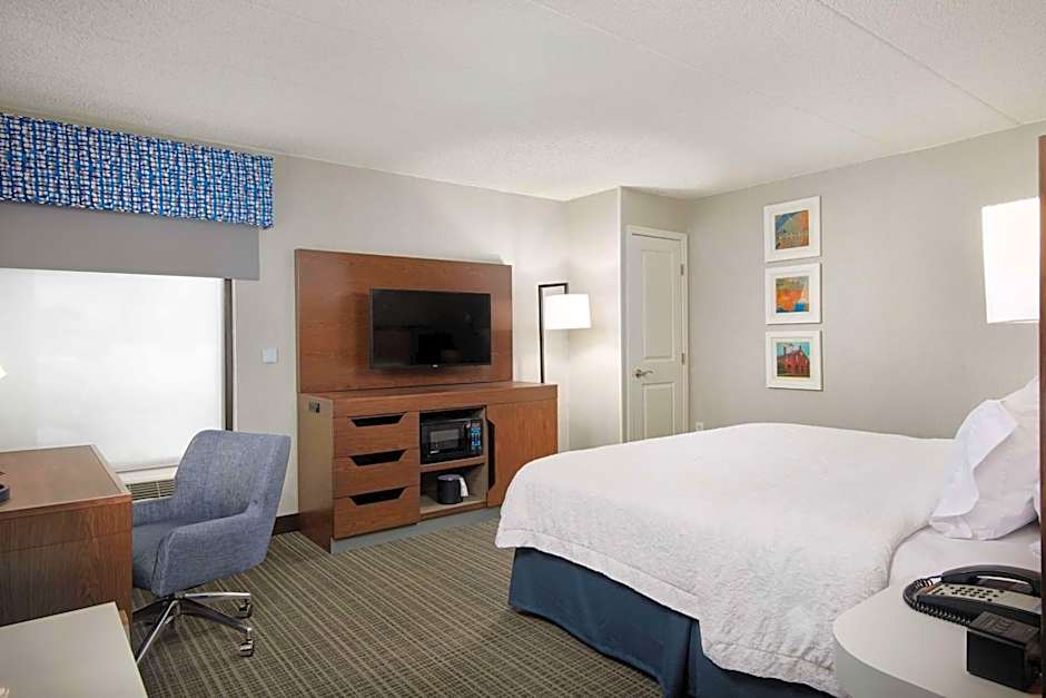Hampton Inn By Hilton Fairfax City