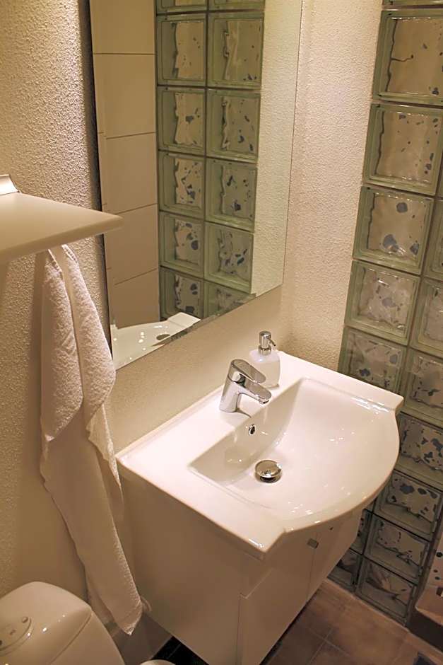 Amalie Bed and Breakfast & Apartments