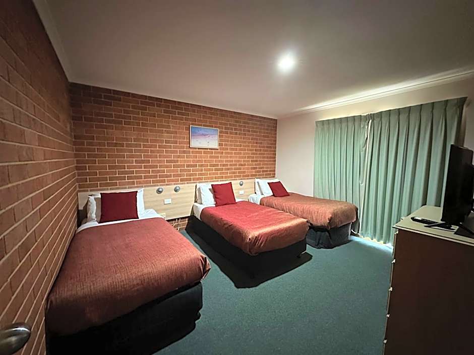 Rose Garden Motel