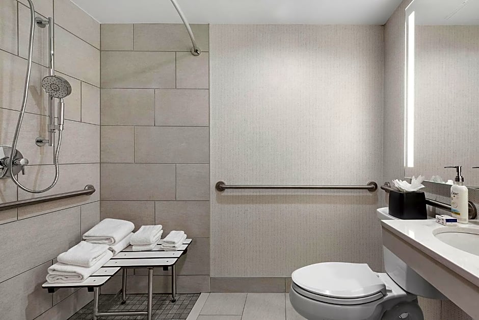 Holiday Inn Manhattan 6th Ave - Chelsea By IHG