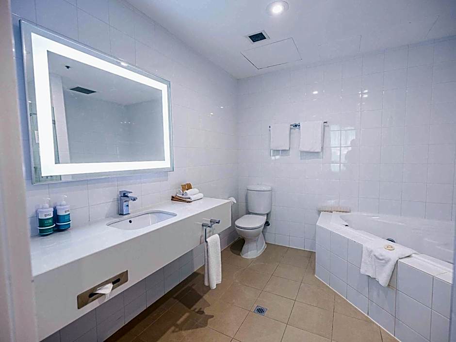 Novotel Melbourne Glen Waverley Hotel