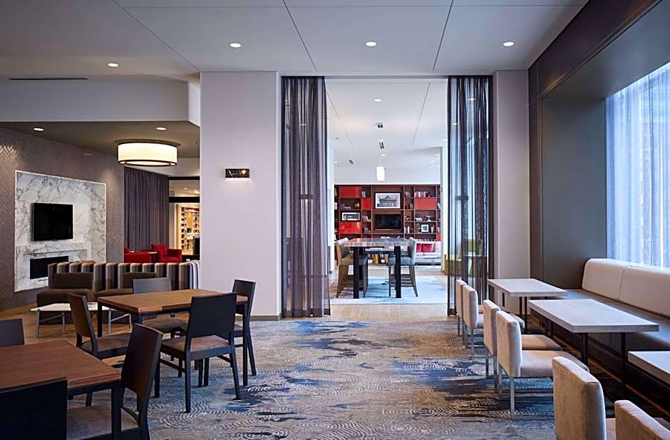 Hampton Inn by Hilton Chicago West Loop Fulton Market Area