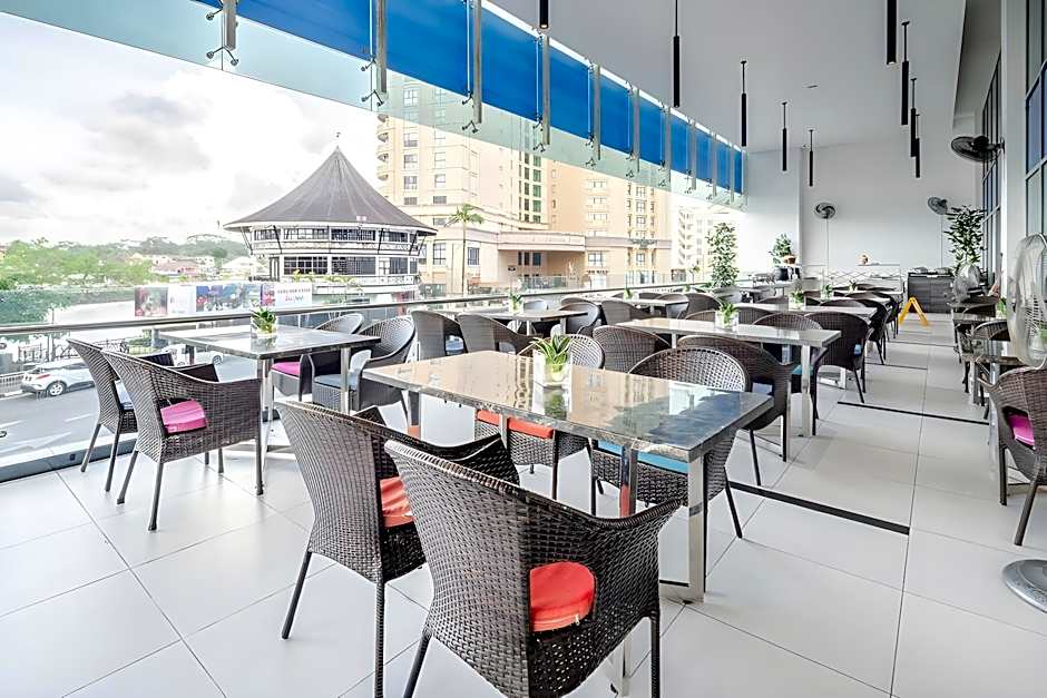 Astana Wing - Riverside Majestic Hotel