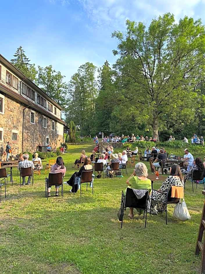 Park Hotel Brūzis