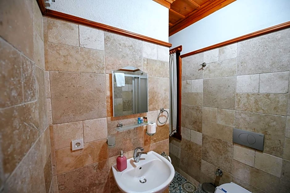 Otel Manolian Şirince