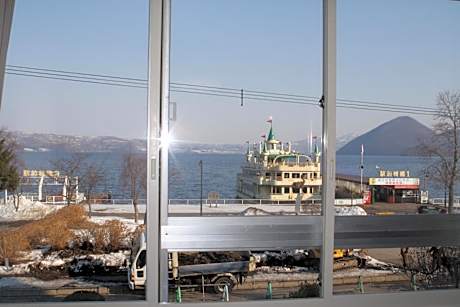 Twin Room with Private Bathroom - Lake View