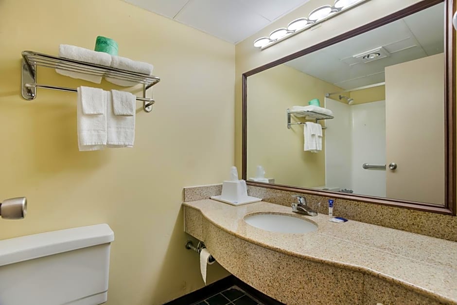 Americas Best Value Inn Tulsa I-44