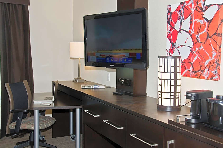 Holiday Inn Express & Suites Columbus-Easton Area By IHG