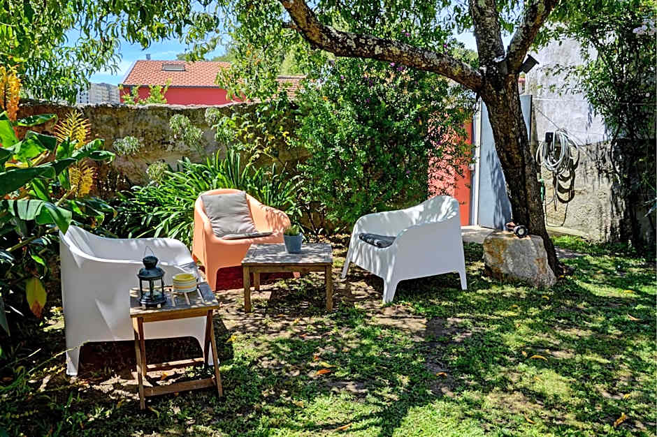 Peach Hostel & Suites