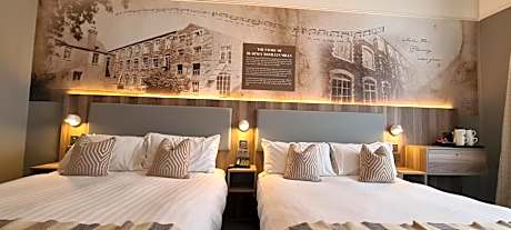 2 Double Beds Nsmk Classic Room Flat Screen Tv Wi-Fi Coffee And Tea Maker Full Breakfast