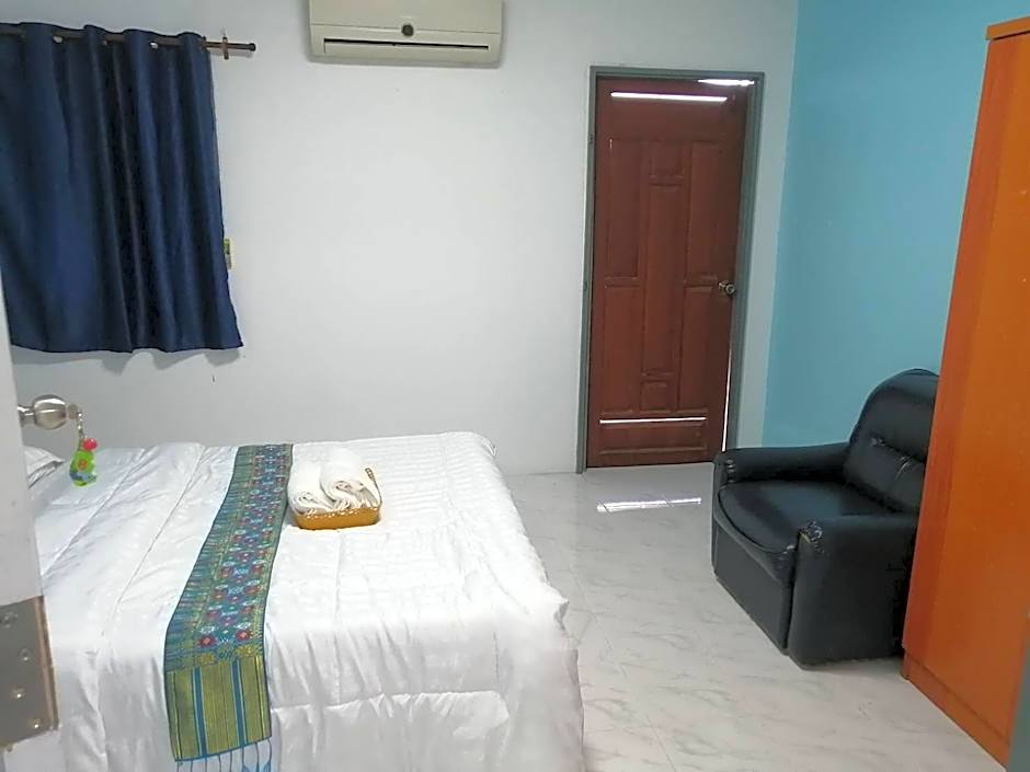 Photo 1 of 7 of Double Room with Shared Bathroom