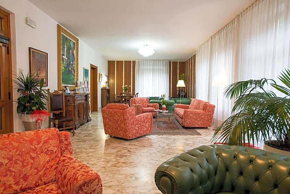 Hotel Roma
