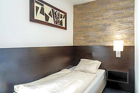 Large Single Room
