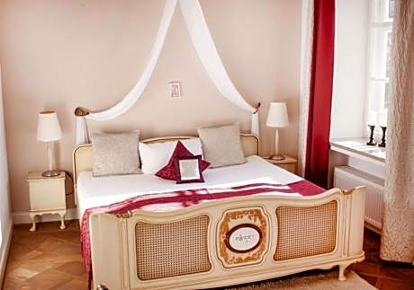 Queen Room with Balcony