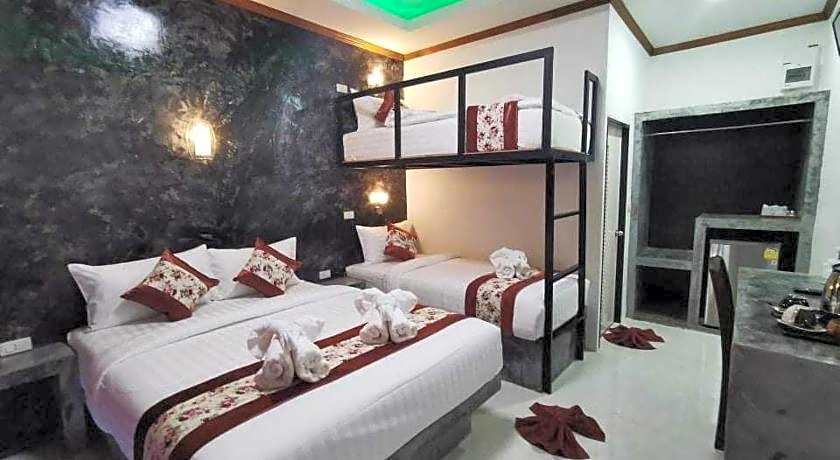 Lanta Long Beach Hostel