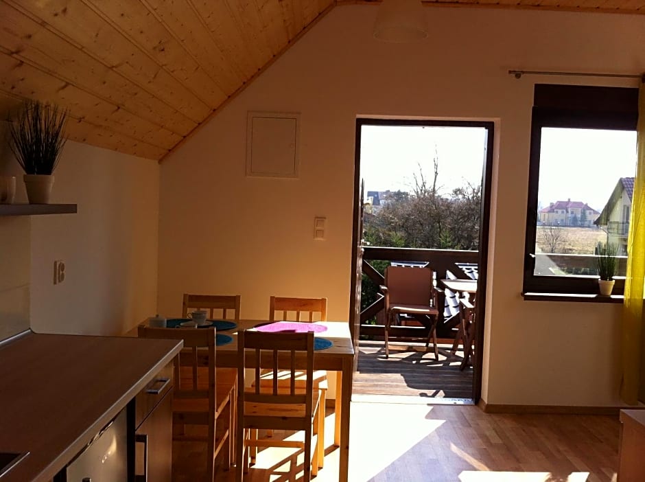 Domki letniskowe,apartamenty Wczasowa 8a