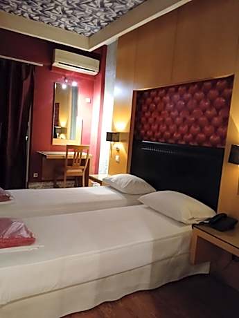 Standard Twin Room with Sea View