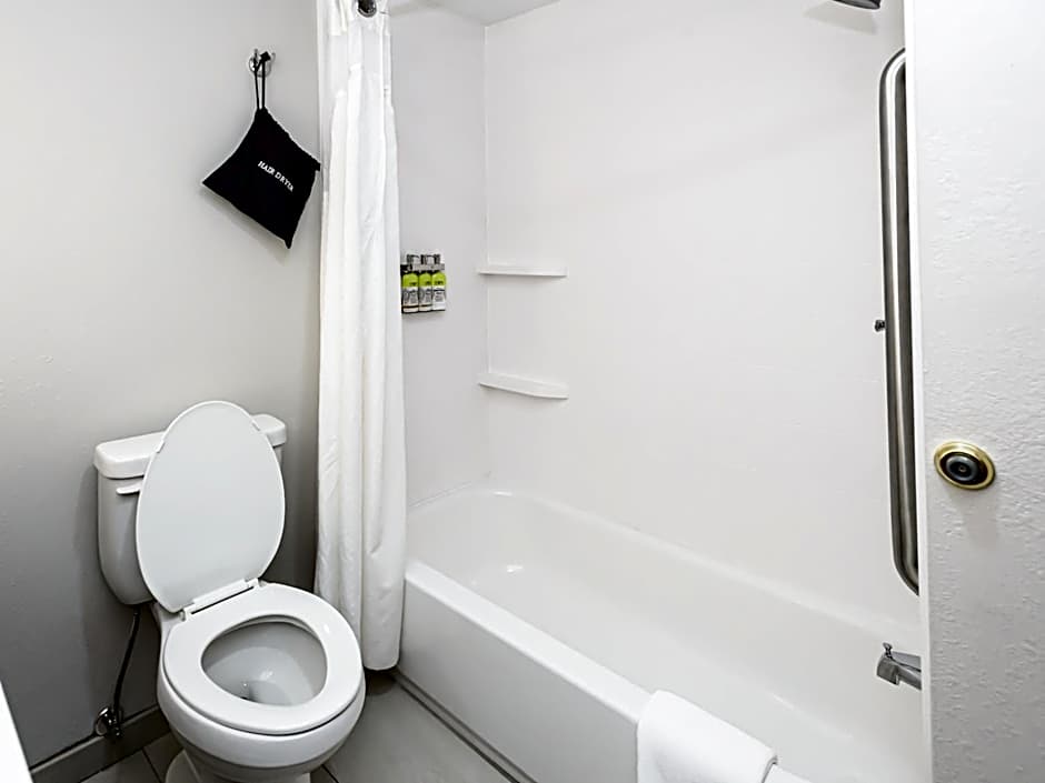 Holiday Inn Express Hillsborough-Durham Area By IHG