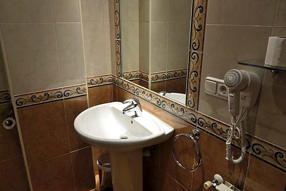 Hotel Alda Estacion Oviedo