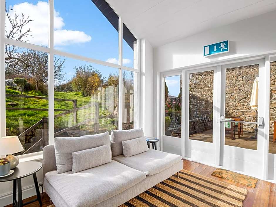 Eldon's Bed & Breakfast