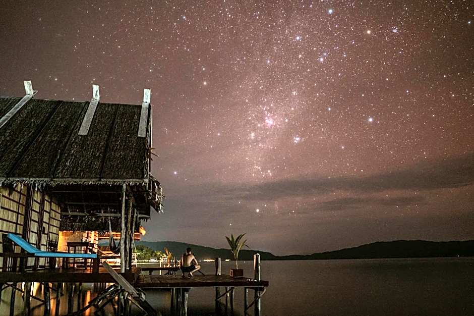Methos Homestay - Raja Ampat