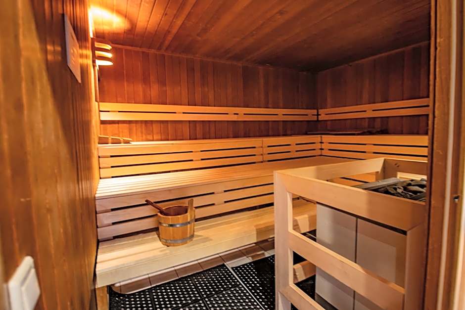 Panorama Berghotel Wettiner Hohe