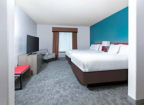 Queen Suite with Two Queen Beds - Non-Smoking