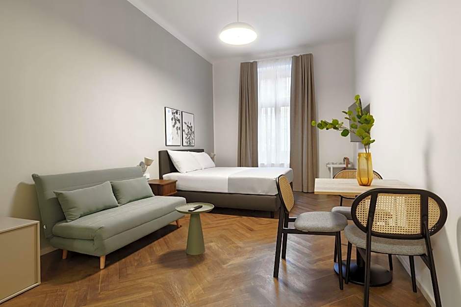 limehome Prague Halkova