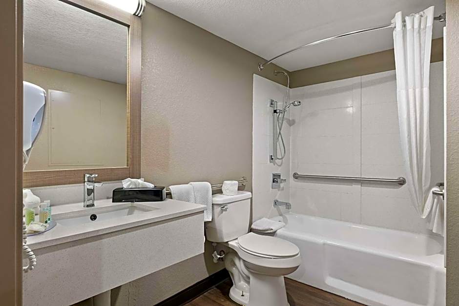 Quality Suites Wildwood - The Villages