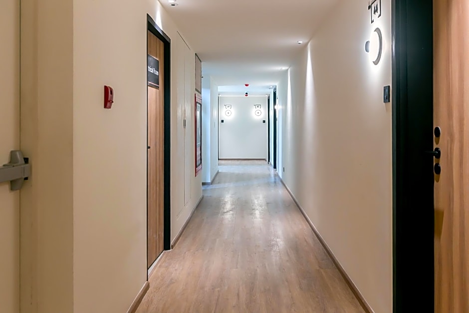 The SACHA Apart-Hotel Thonglor