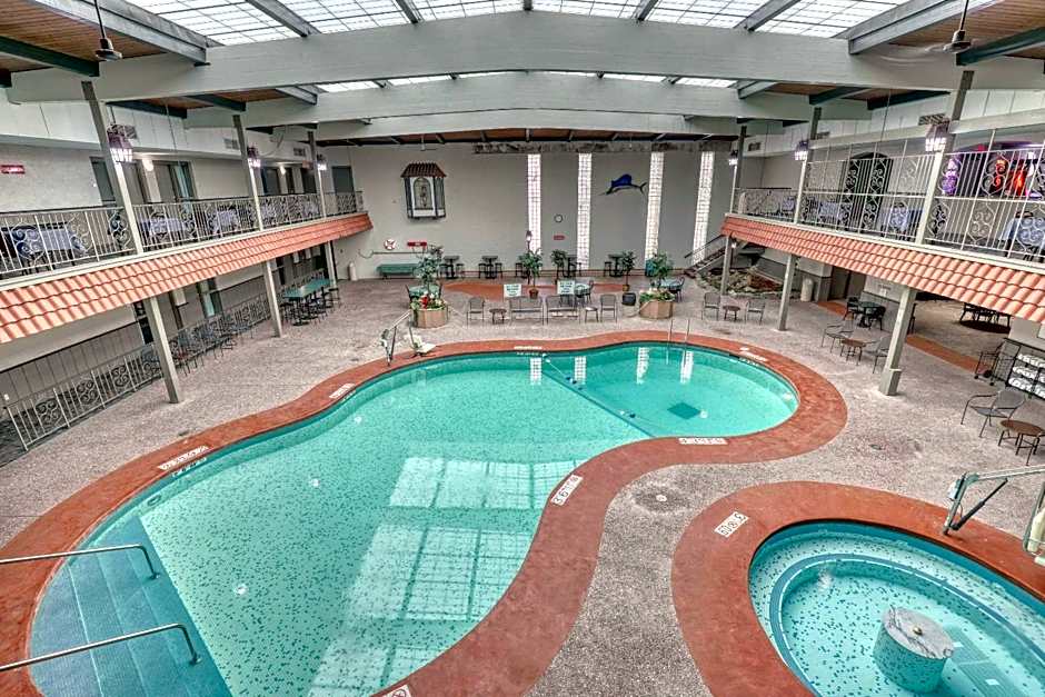 Quality Inn & Suites Downtown