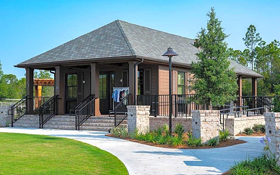 Camp Creek Inn