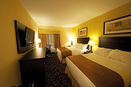 Queen Room with Two Queen Beds - Non-Smoking