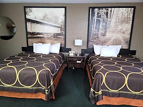 Queen Room with Two Queen Beds - Non-Smoking