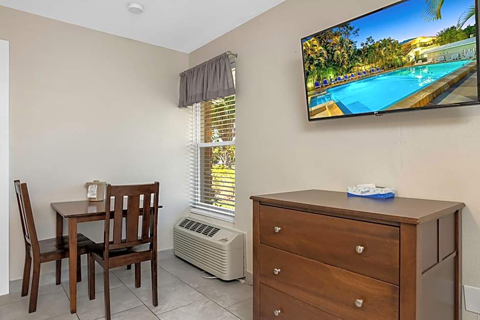 The Fairways Inn of Naples