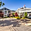 UpValley Inn & Hot Springs, Ascend Hotel Collection 