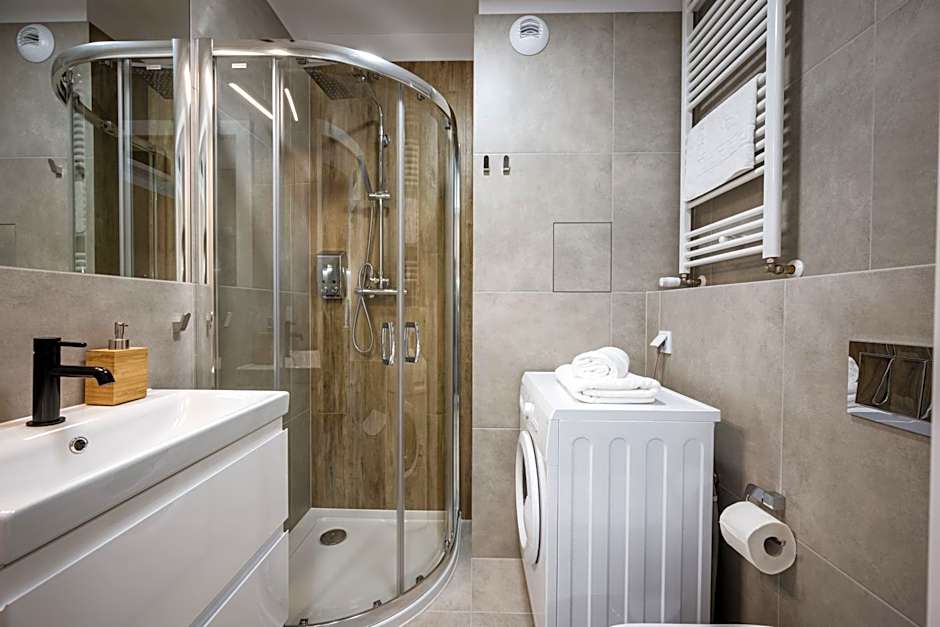 Marina Apartments ZOO