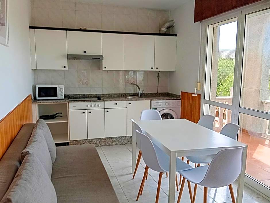 Apartamentos Revo Salinas 3000