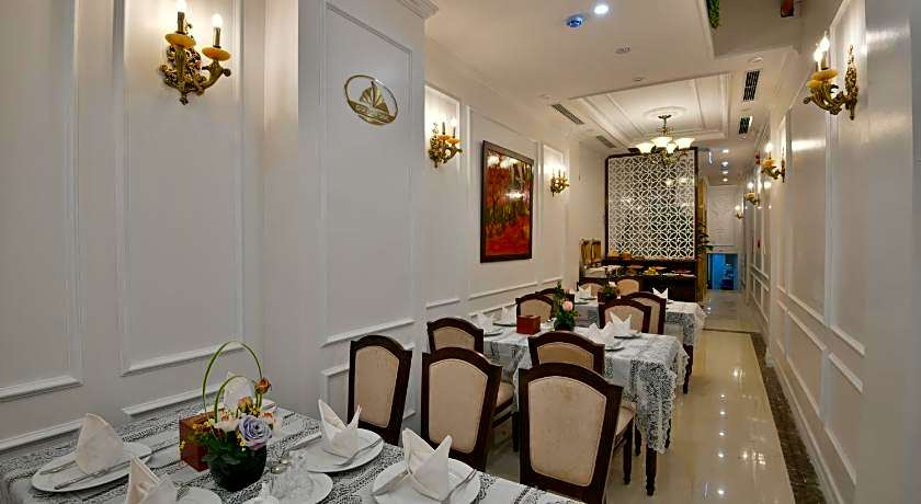 Golden Sail Hotel & Spa