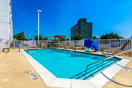 Motel 6-Fort Mill, SC - Charlotte